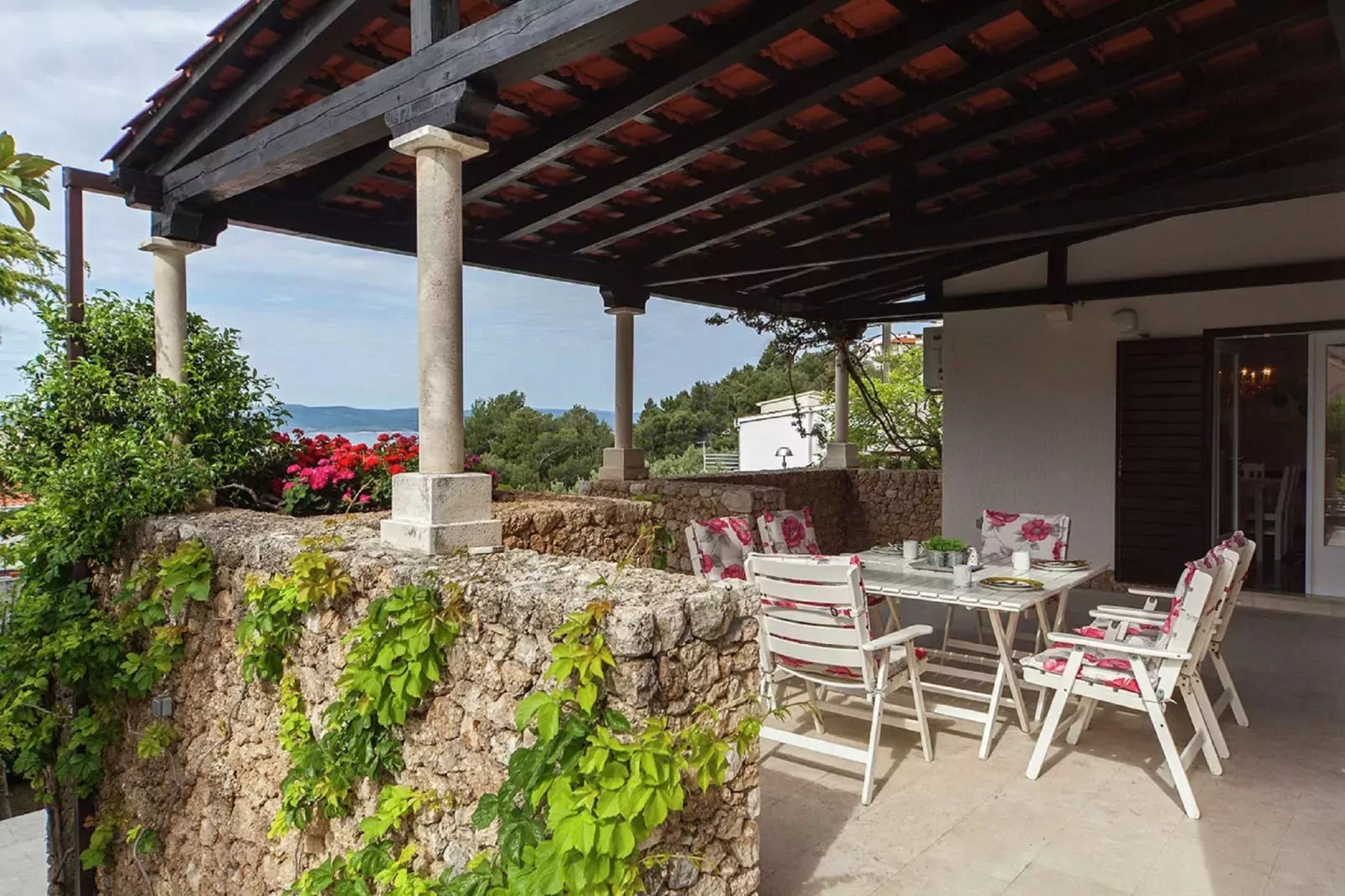 Villa Skalinada-Terrasbalkon