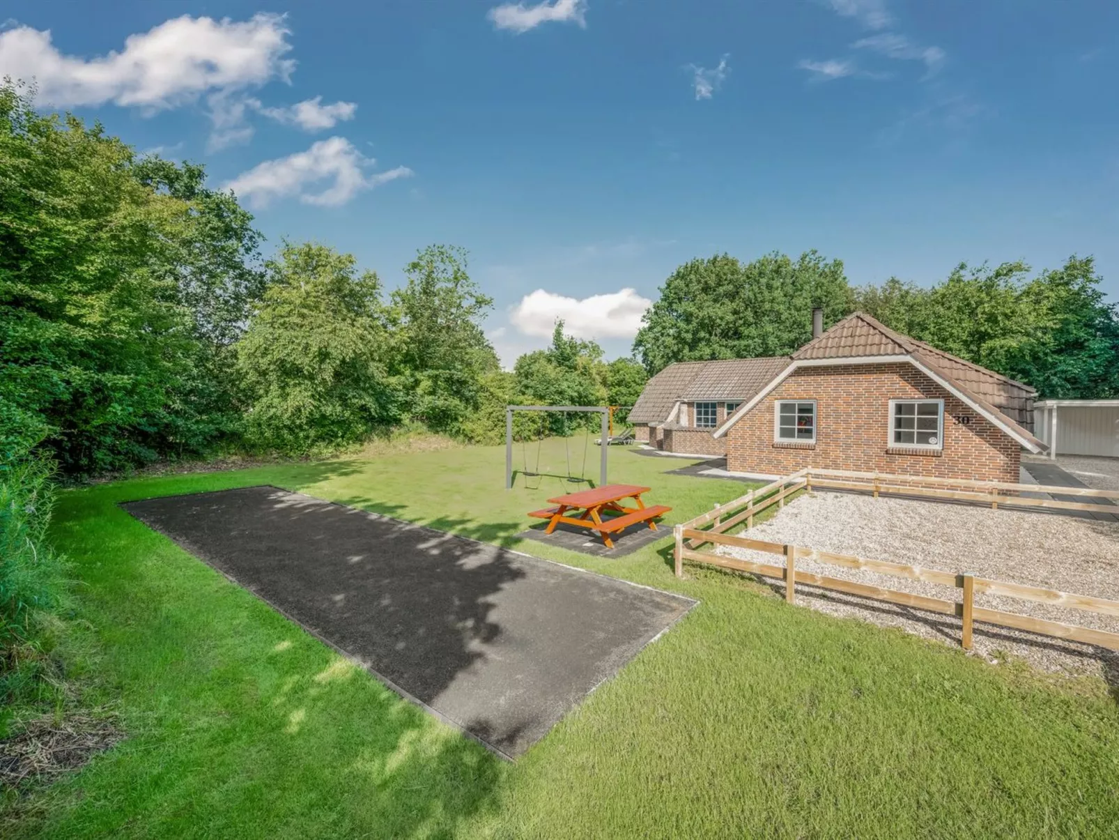 "Prohor" - 10.5km from the sea-Buiten