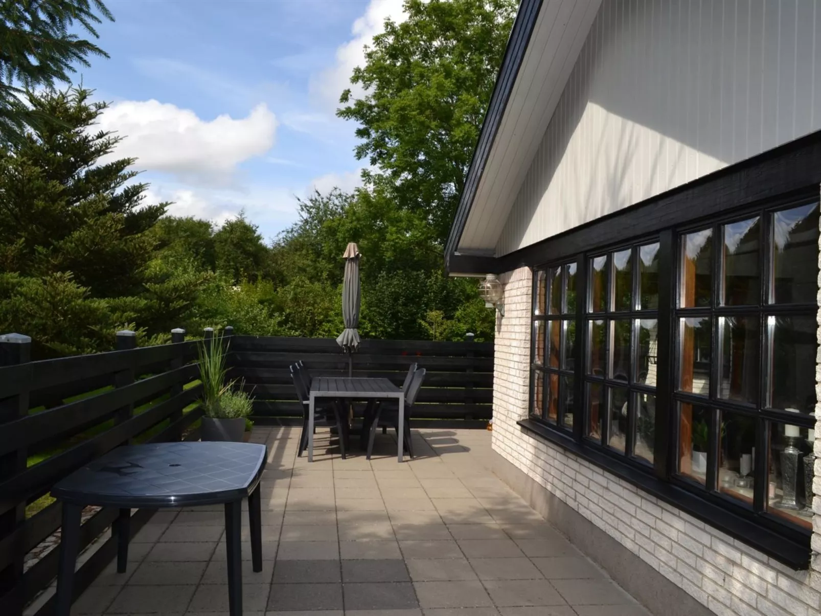 "Berner" - 30km from the sea-Buiten