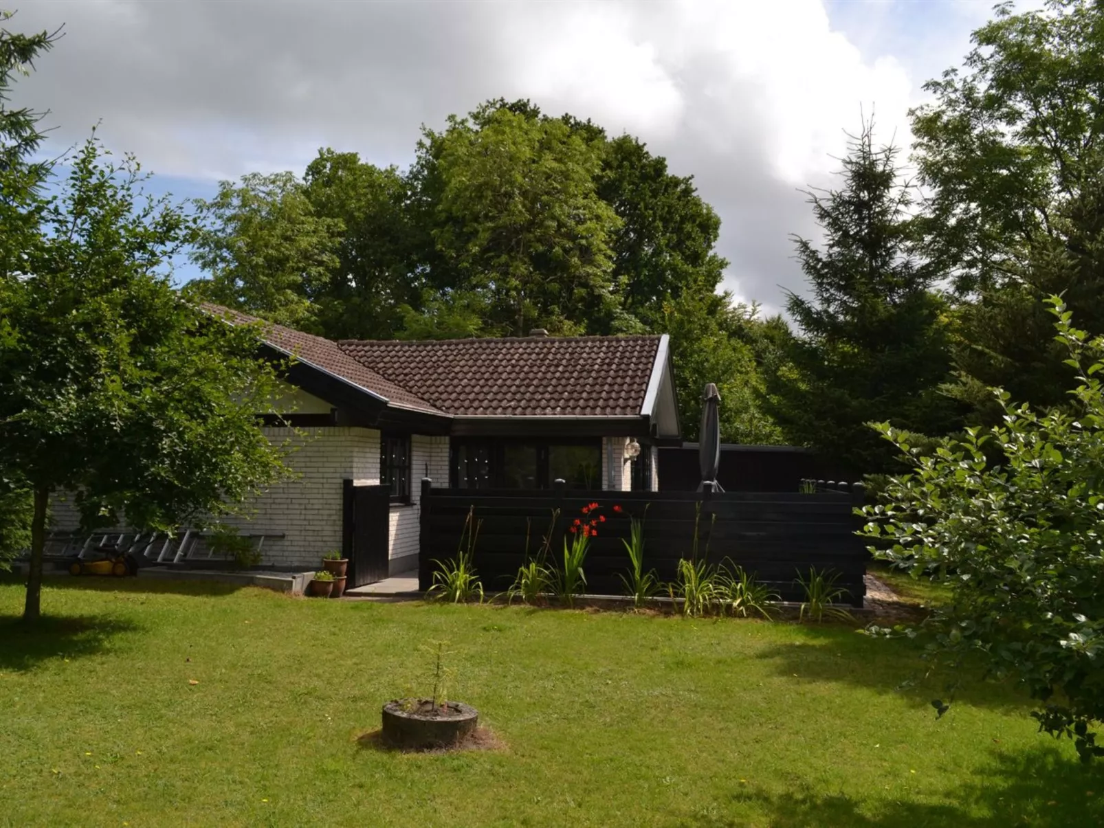 "Berner" - 30km from the sea-Buiten