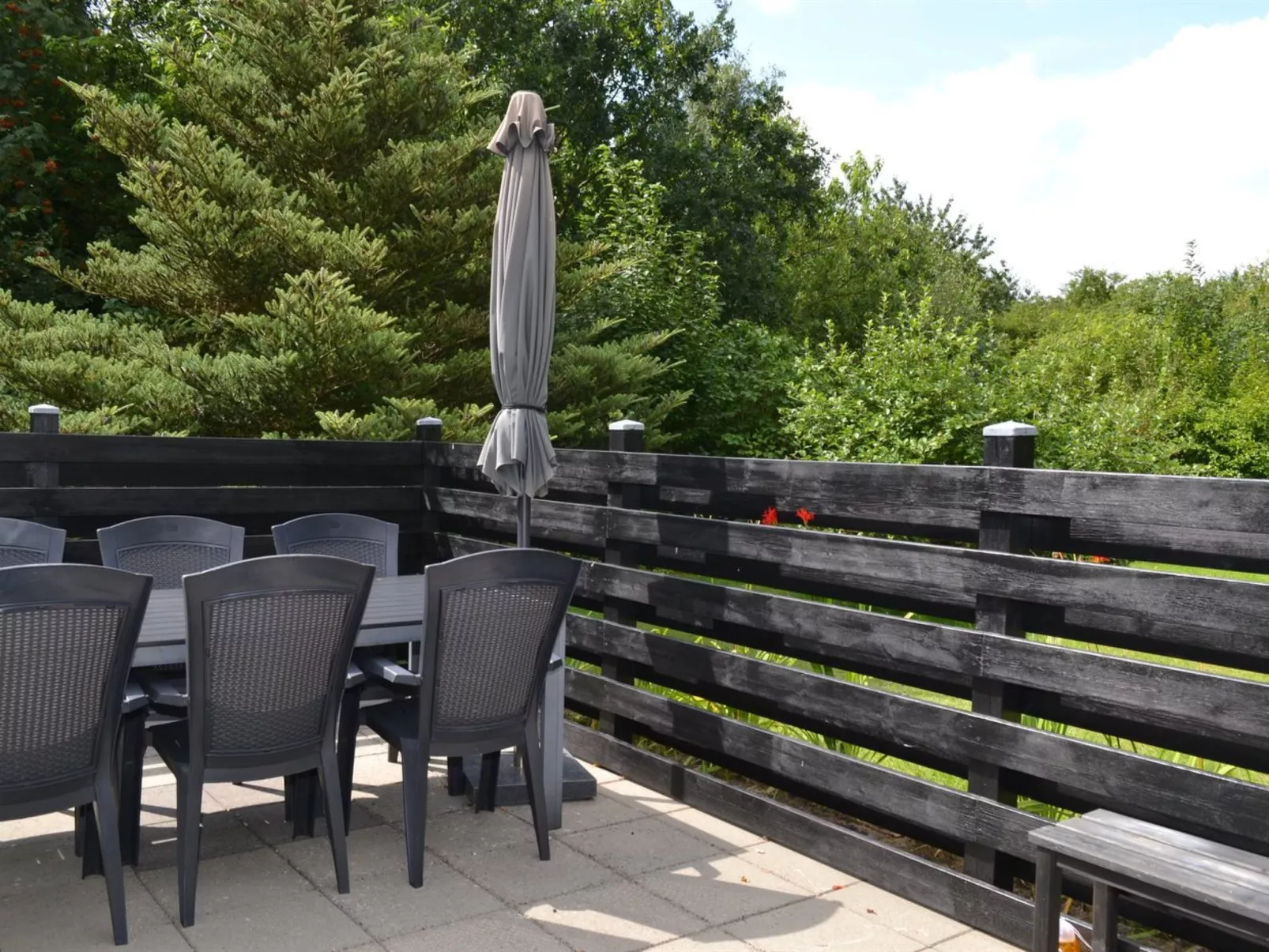 "Berner" - 30km from the sea-Buiten