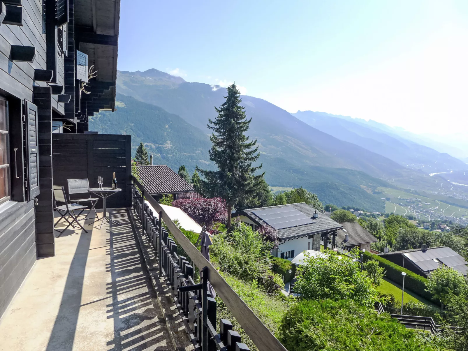 Chalet Sans Nom-Buiten