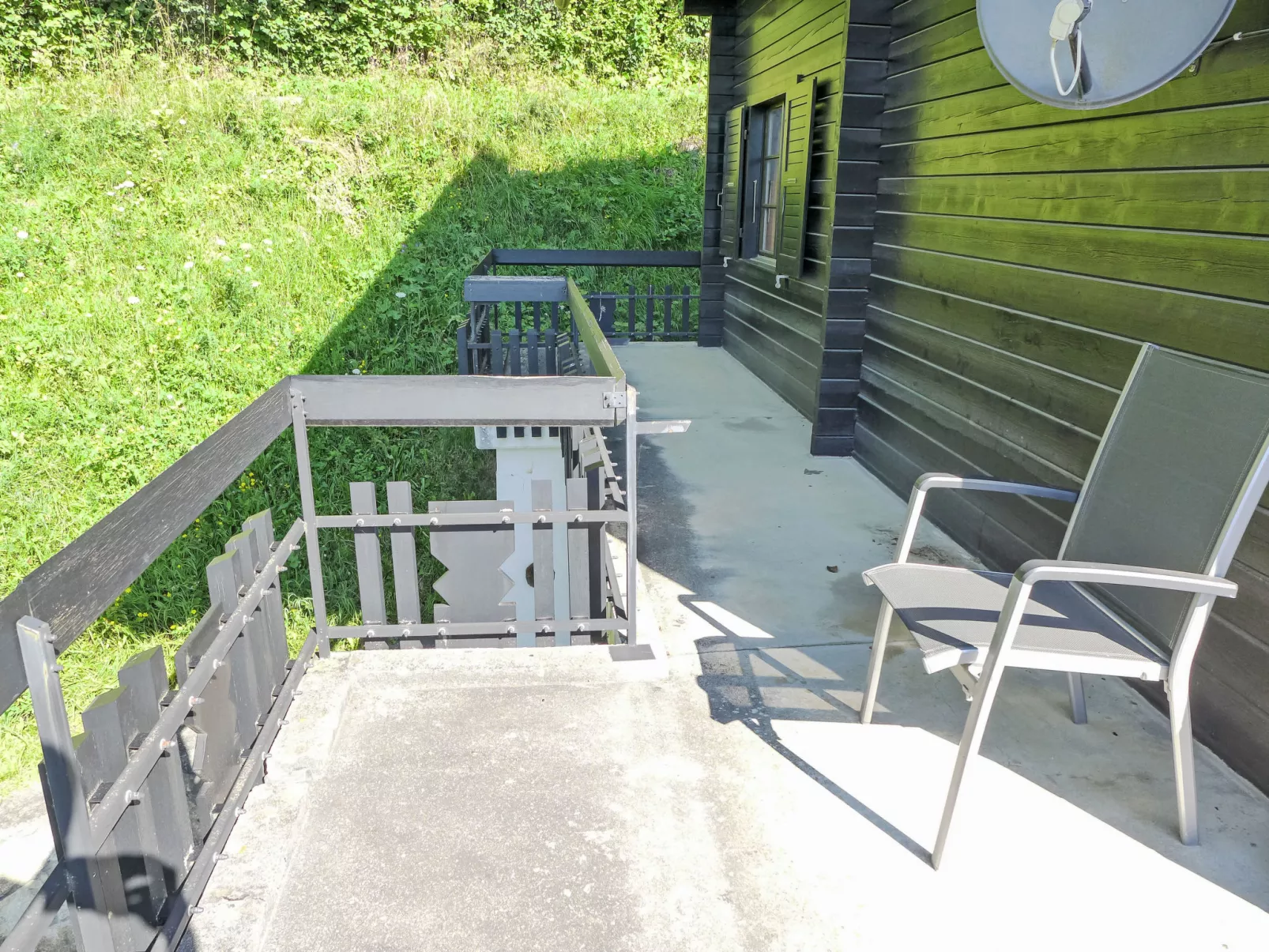 Chalet Sans Nom-Buiten