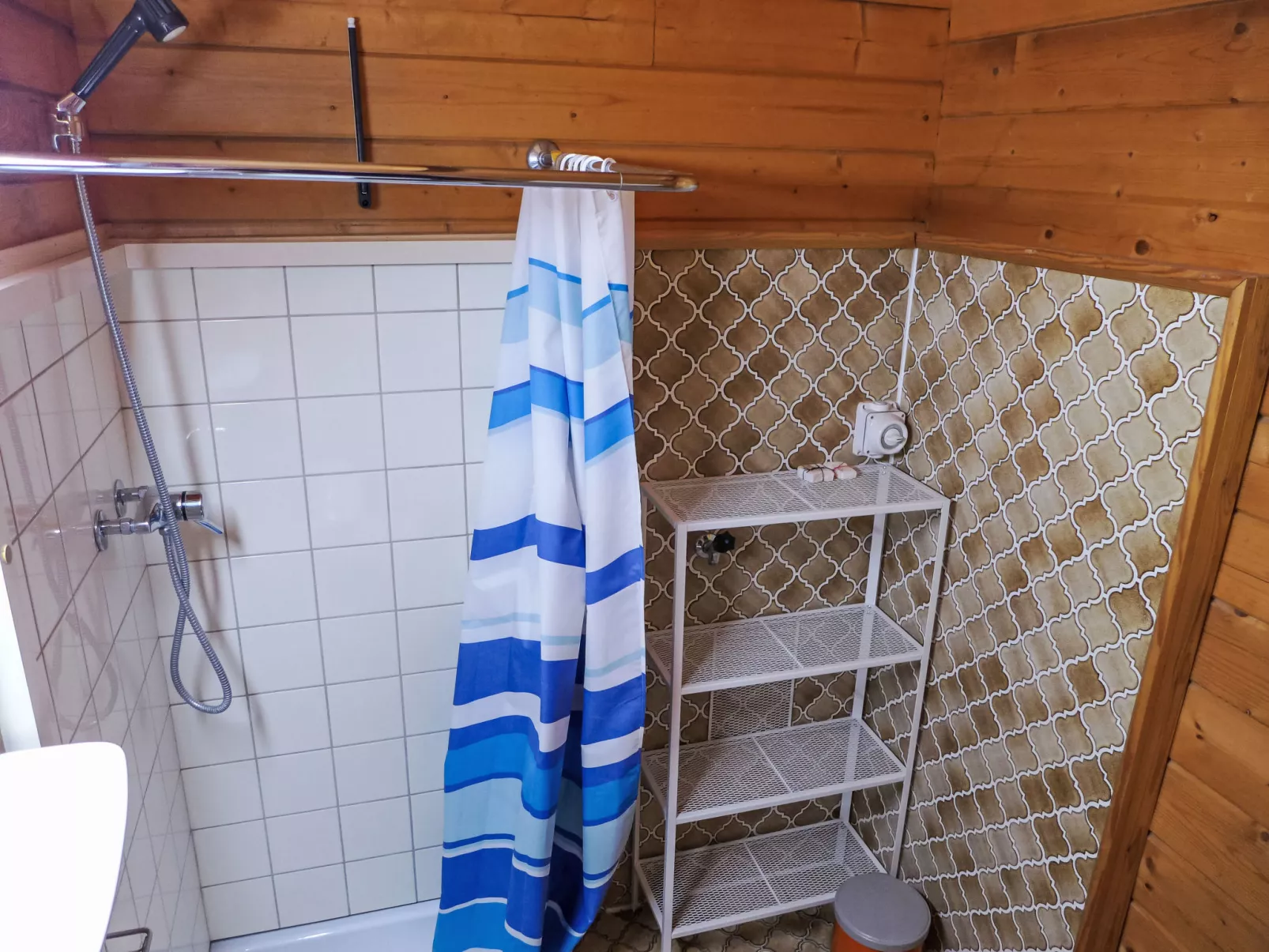 Chalet Sans Nom-Binnen