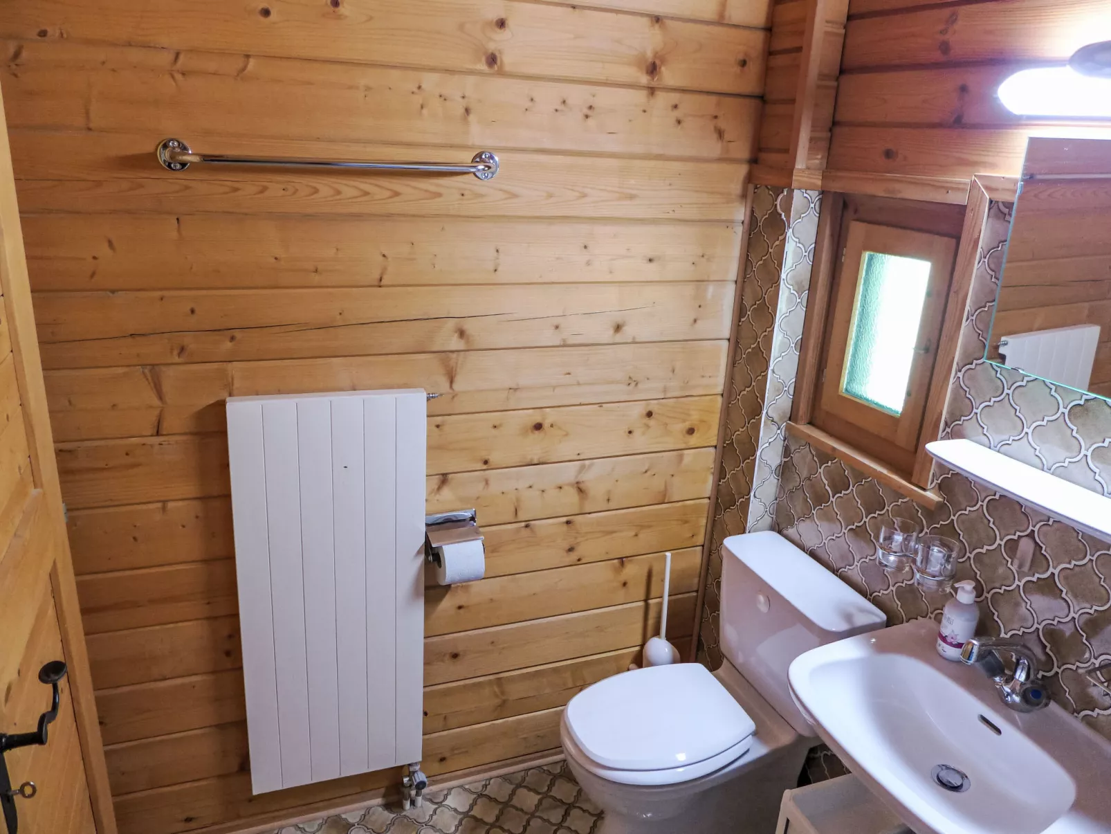 Chalet Sans Nom-Binnen