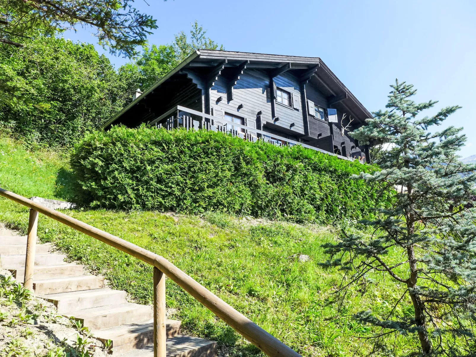 Chalet Sans Nom-Buiten