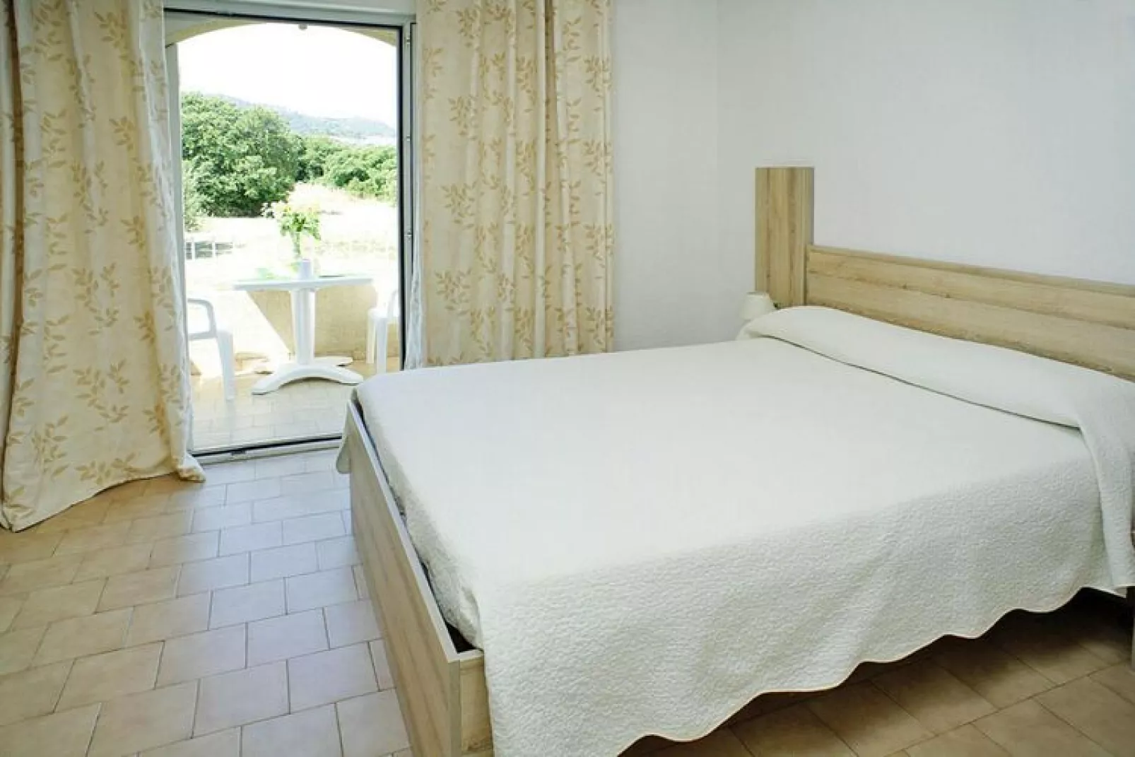 Apartments Motel Le Vieux Moulin Ile Rousse // Studio 2 pers-Slaapkamer