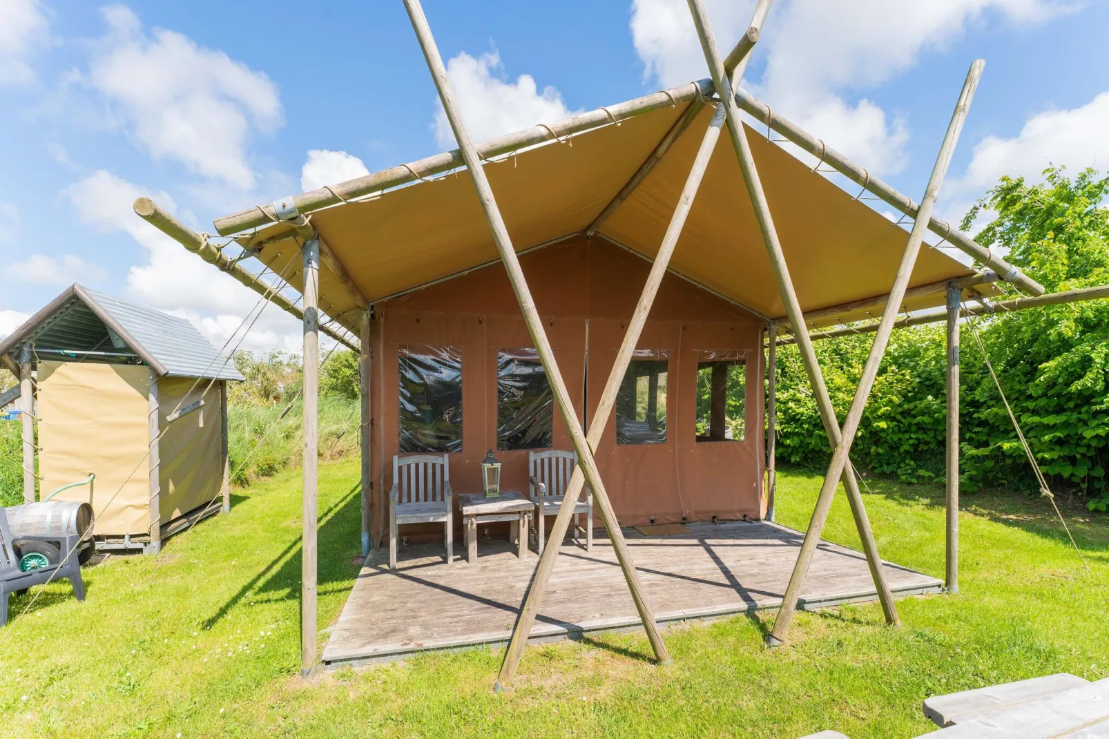Duynlodge - Duynpark-Buitenkant zomer