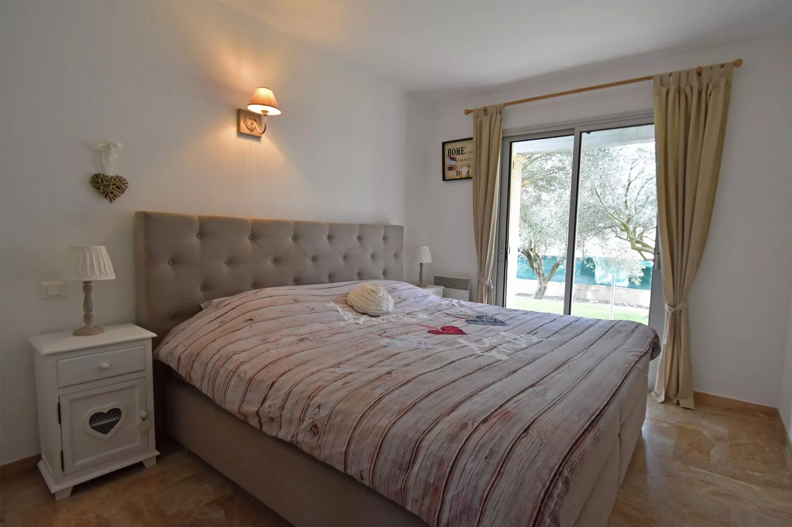 Stijlvolle villa in Zuid-Frankrijk met privézwembad-Slaapkamer