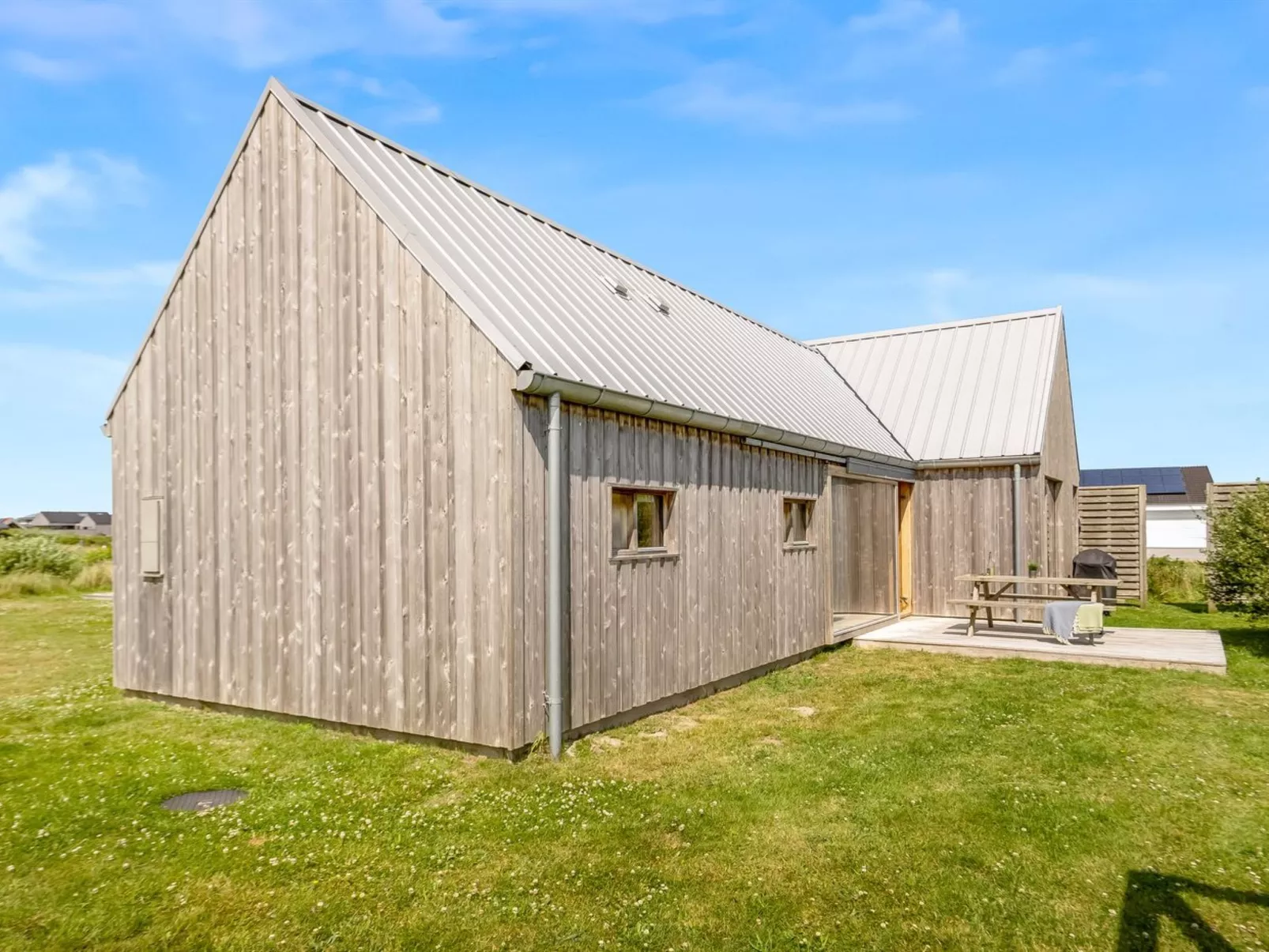 "Onni" - 250m from the sea-Buiten