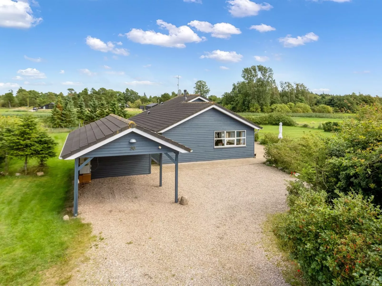 "Lari" - 600m from the sea-Buiten