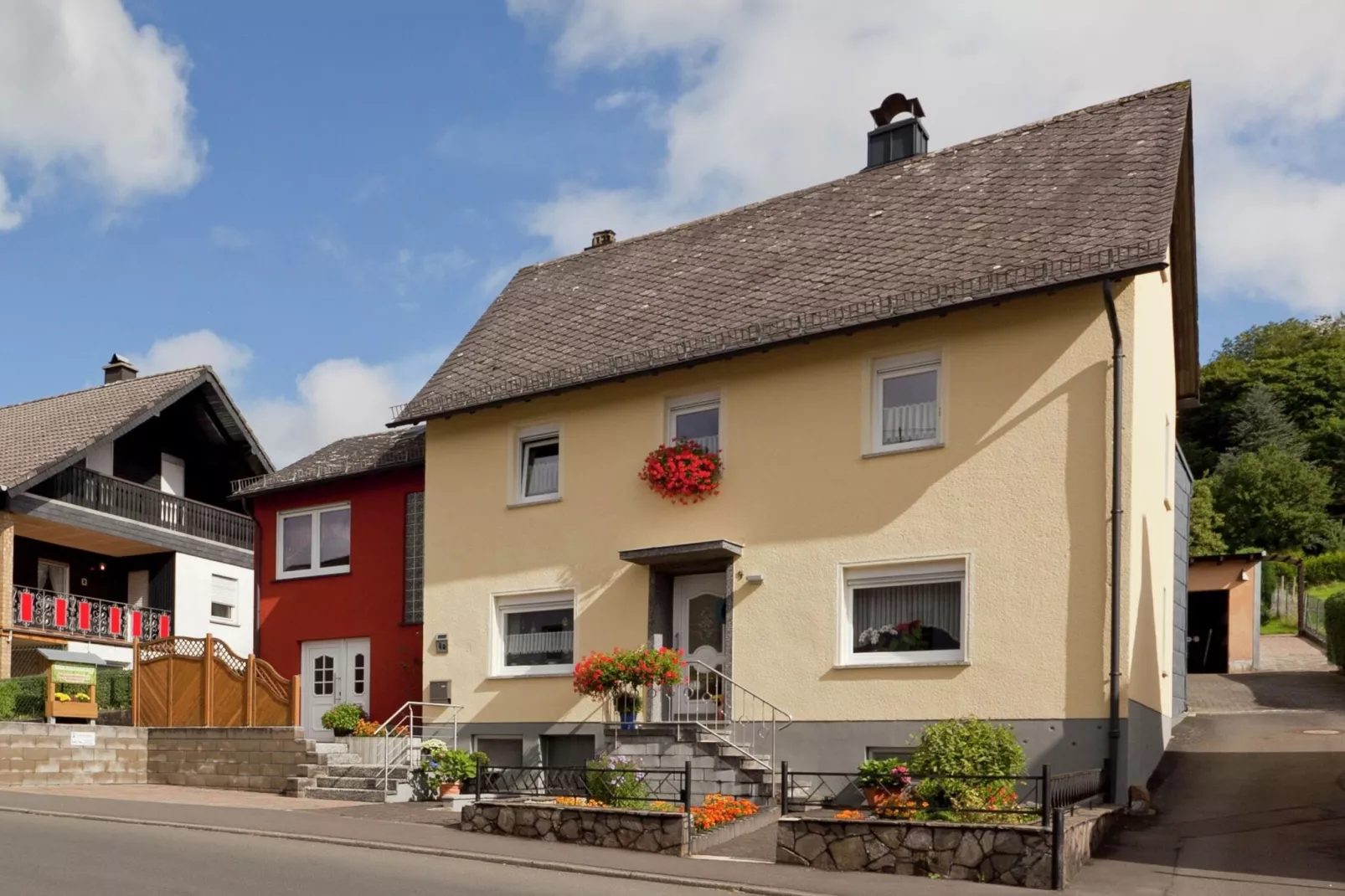 Hillesheim-Buitenkant zomer