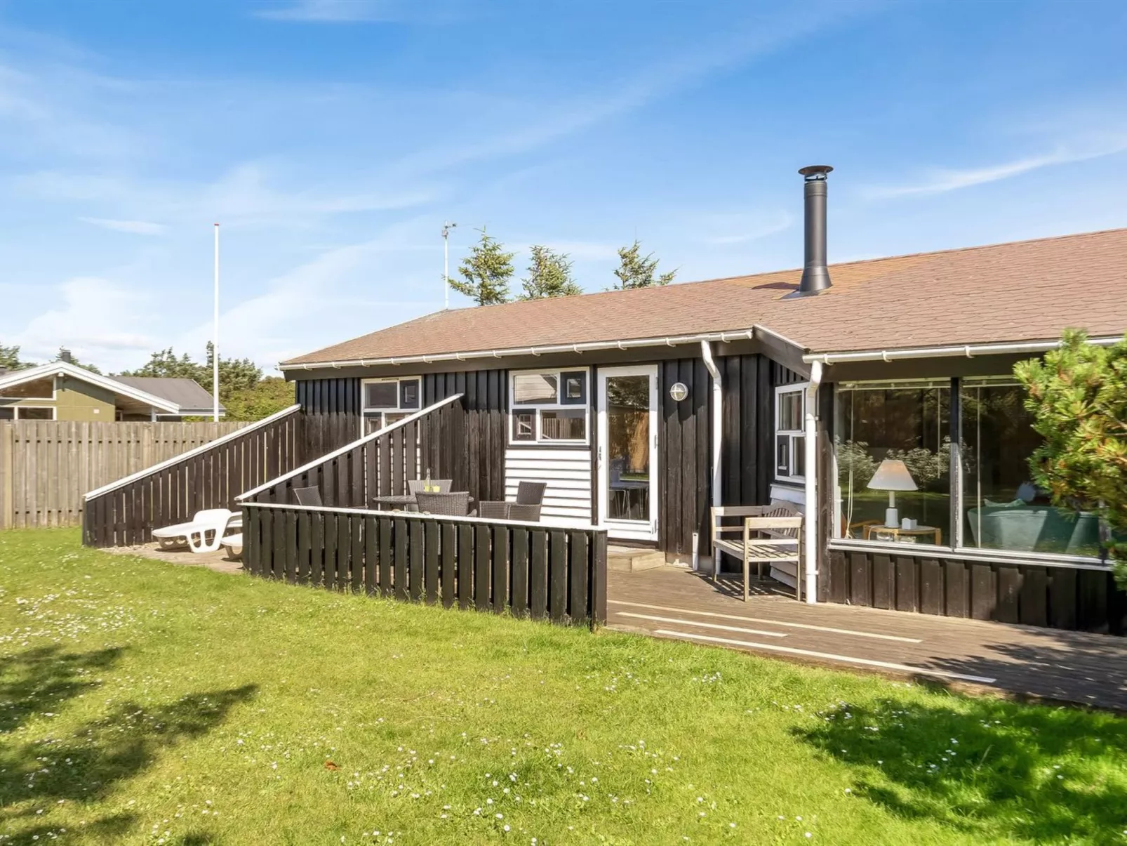 "Lazorka" - 450m from the sea-Buiten