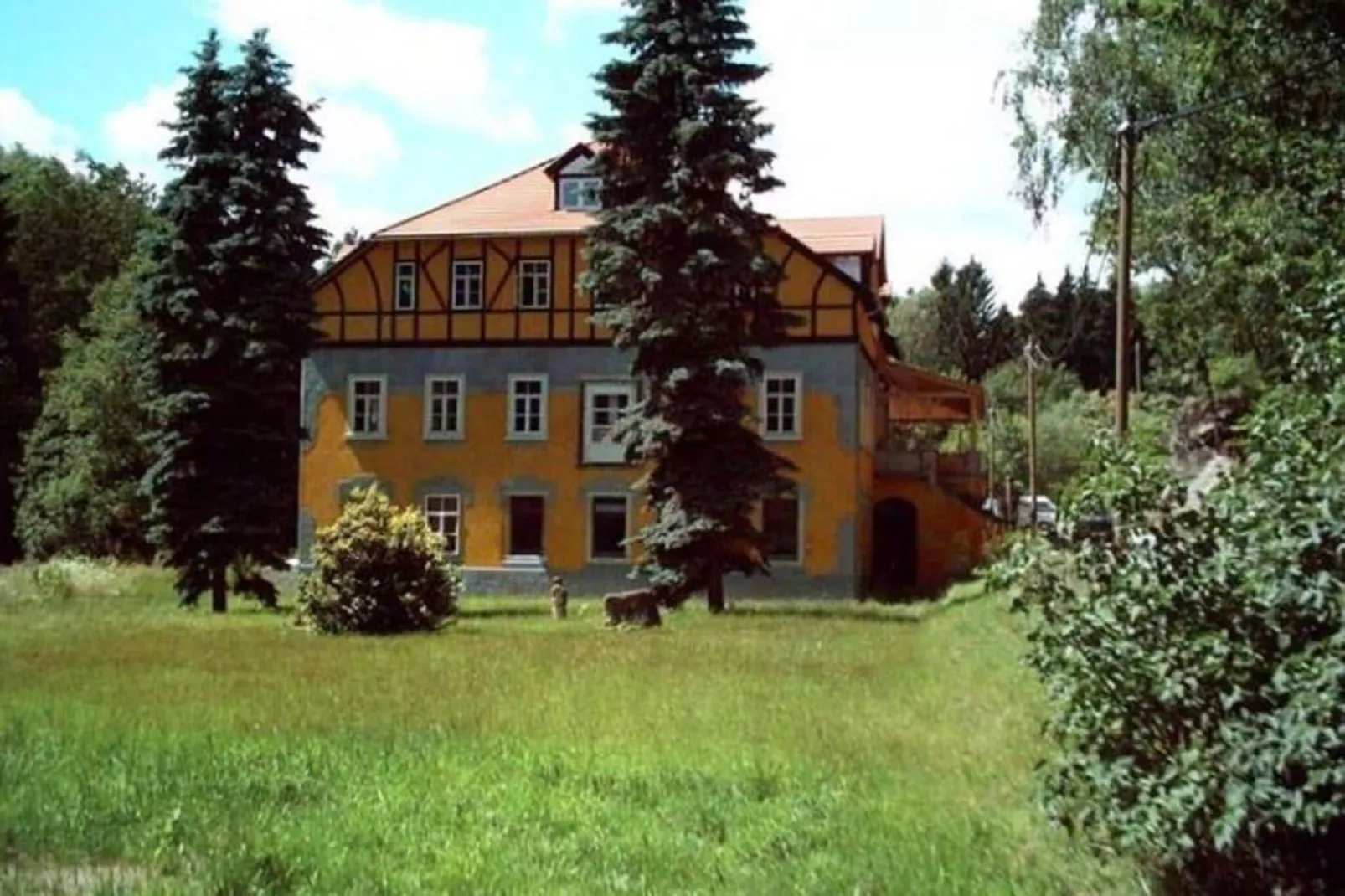 Villa Rotschönberg-Buitenkant zomer