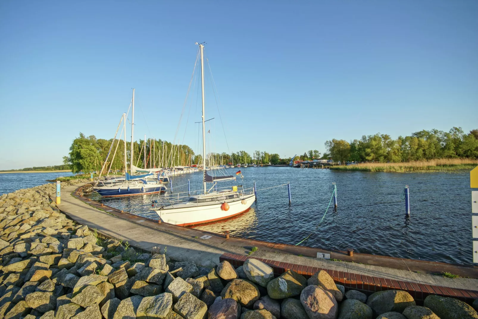 Ferienhaus mit Kamin-Gebieden zomer 1km