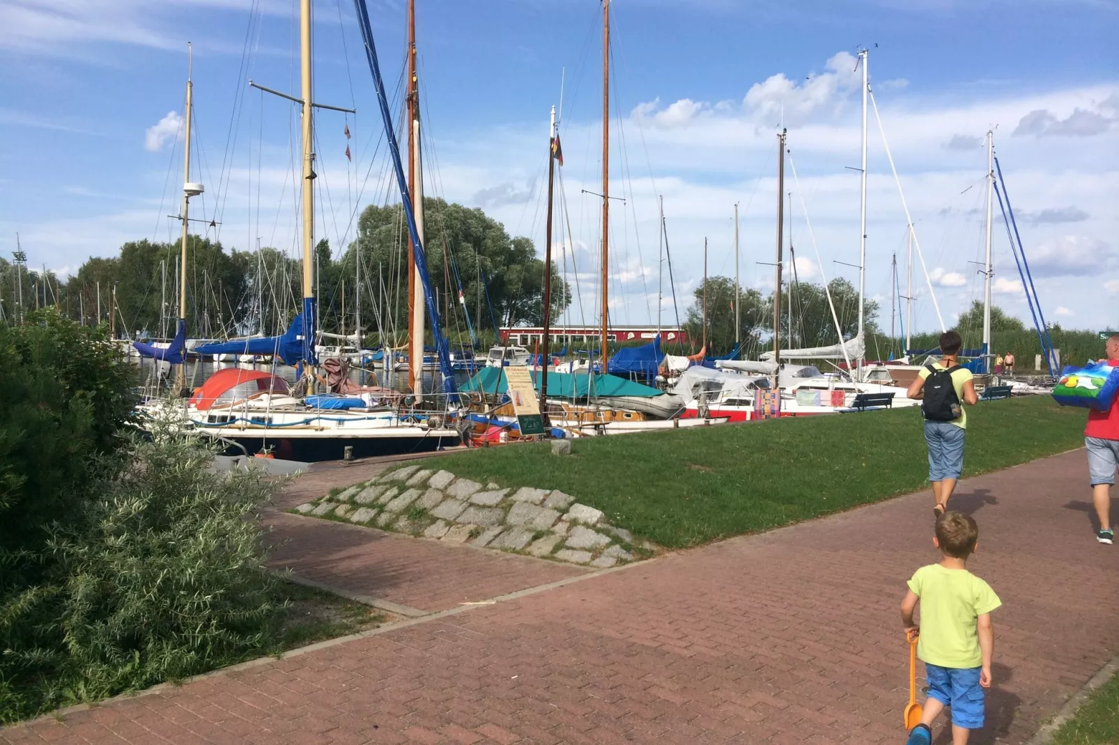 Ferienhaus mit Kamin-Gebieden zomer 20km