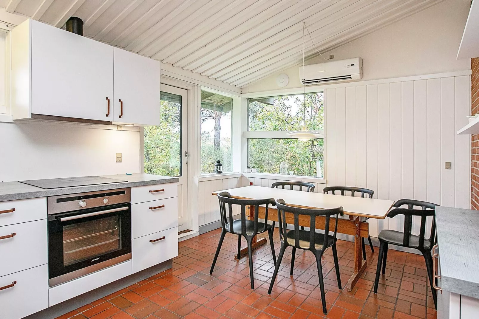 3 room,2 bathrooms,Standard-Binnen
