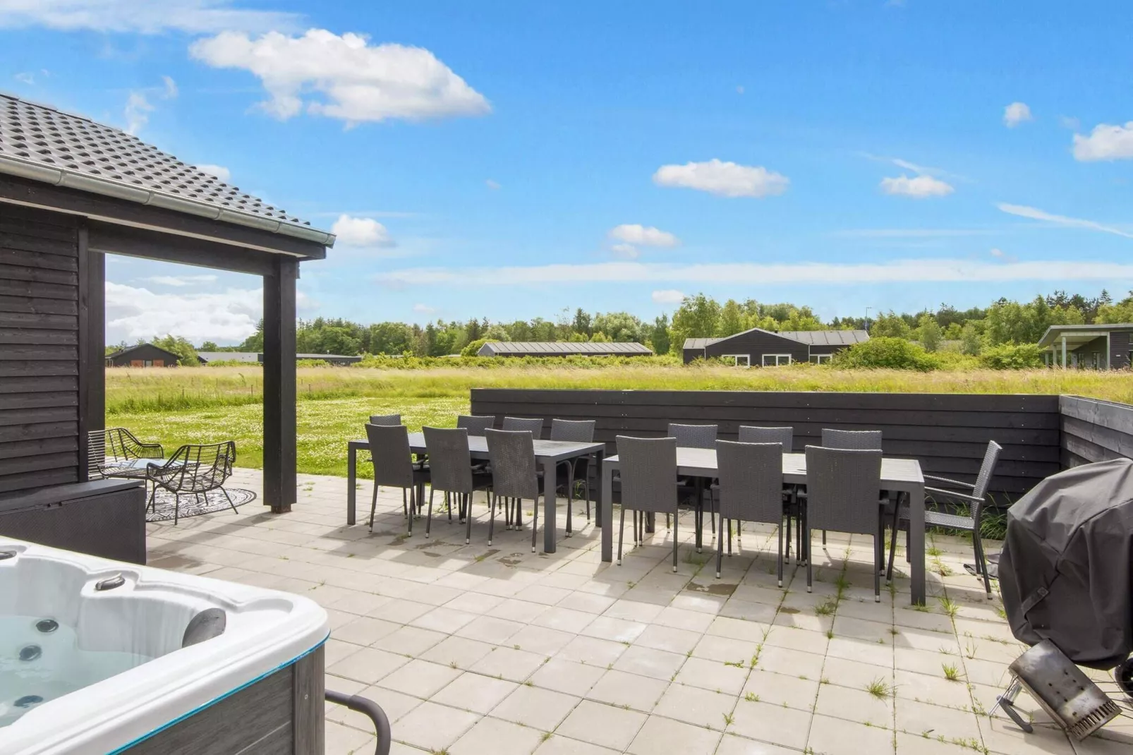 14 persoons vakantie huis in Glesborg-Uitzicht