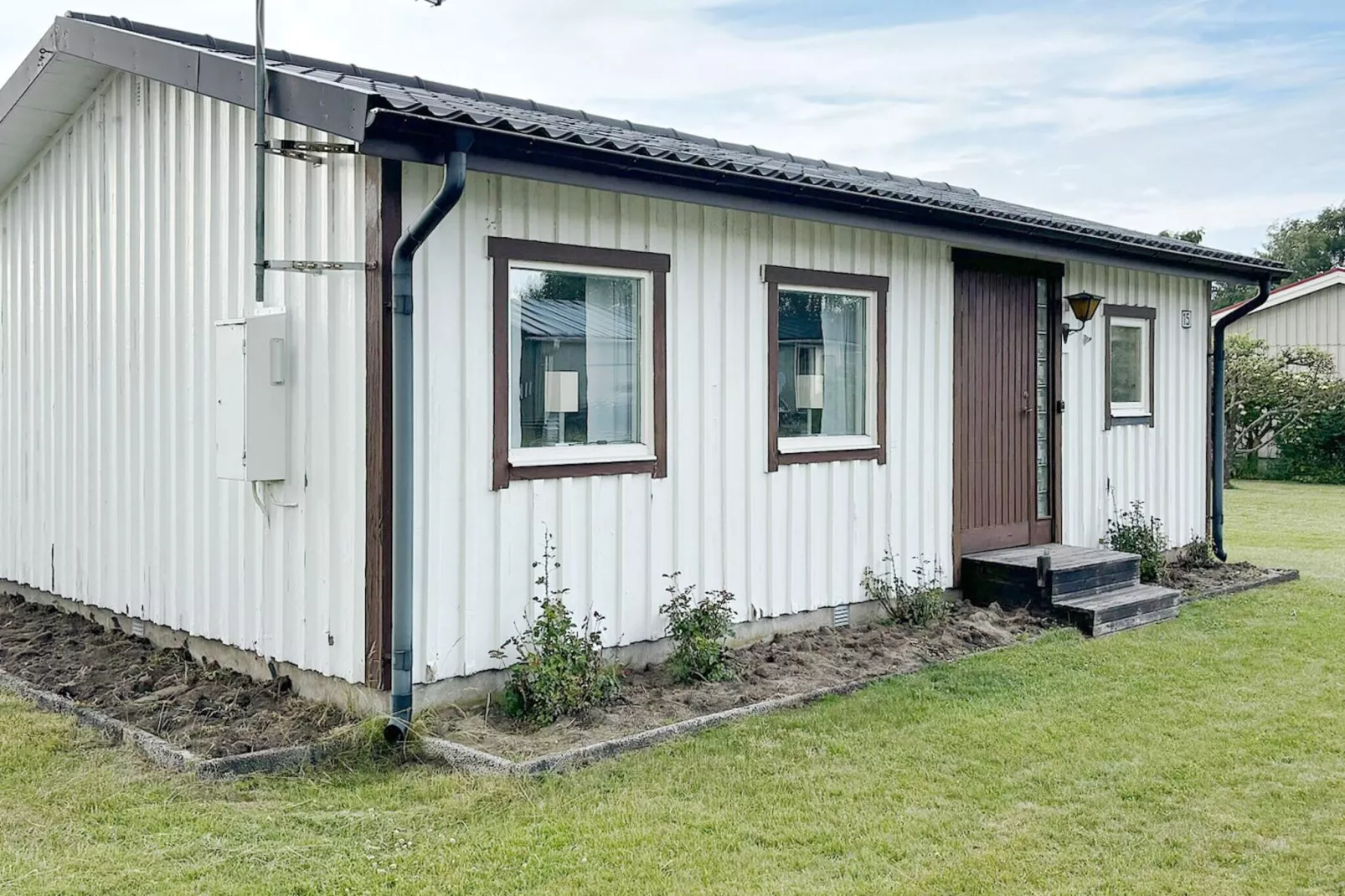 Welcoming cottage near the sea-Buitenlucht