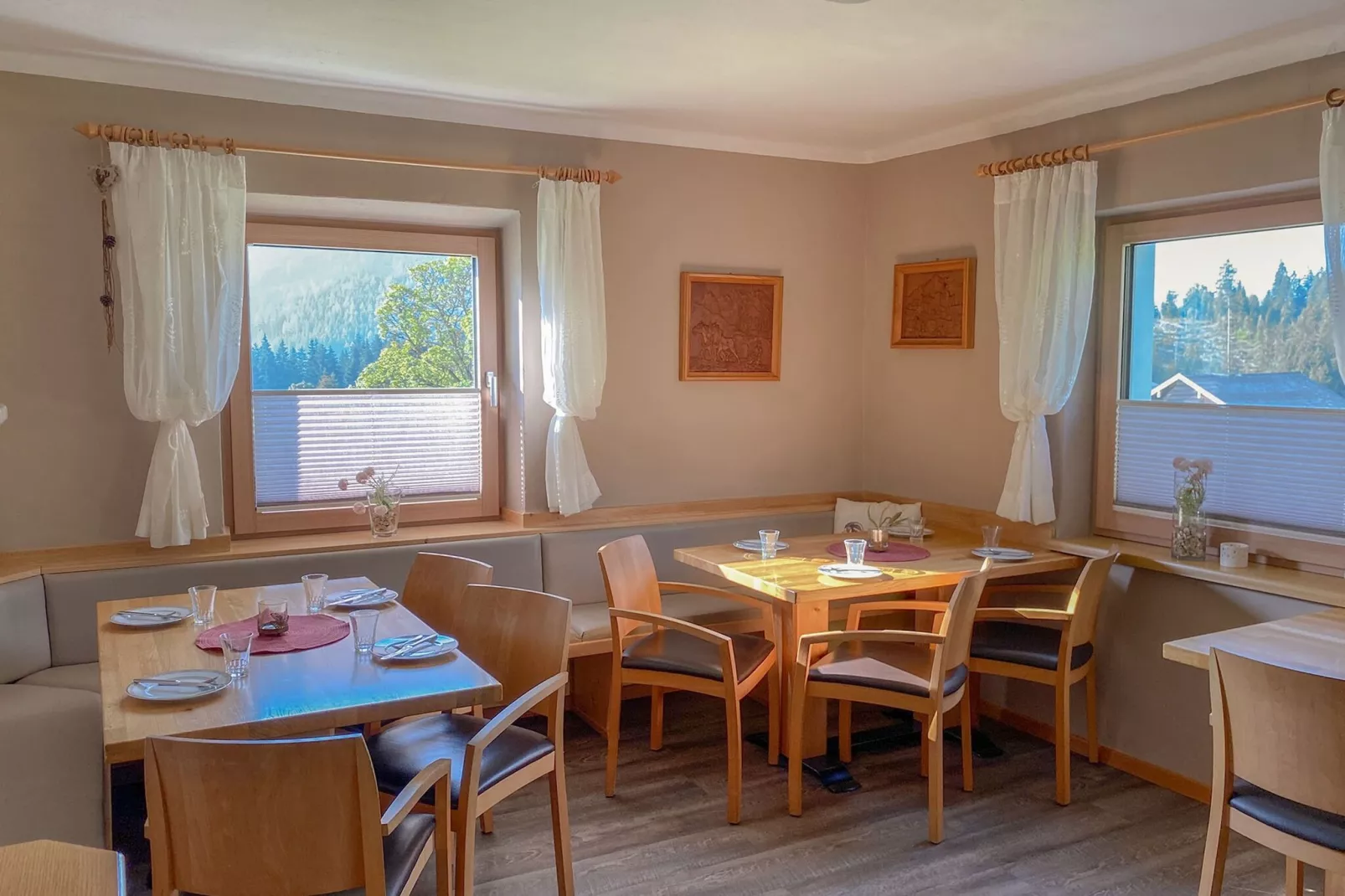 Ferienhaus Dachsteinheim-Woonkamer