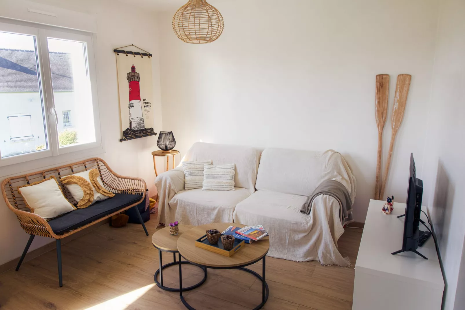 Ferienhaus mit Meerblick Roscanvel-Woonkamer