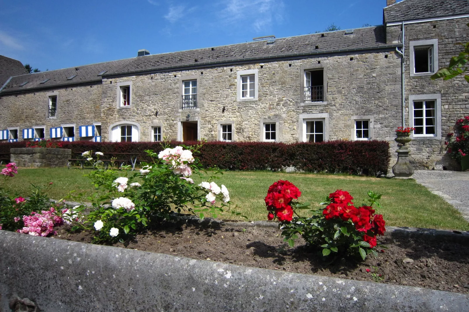 La Bastide-Buitenkant zomer