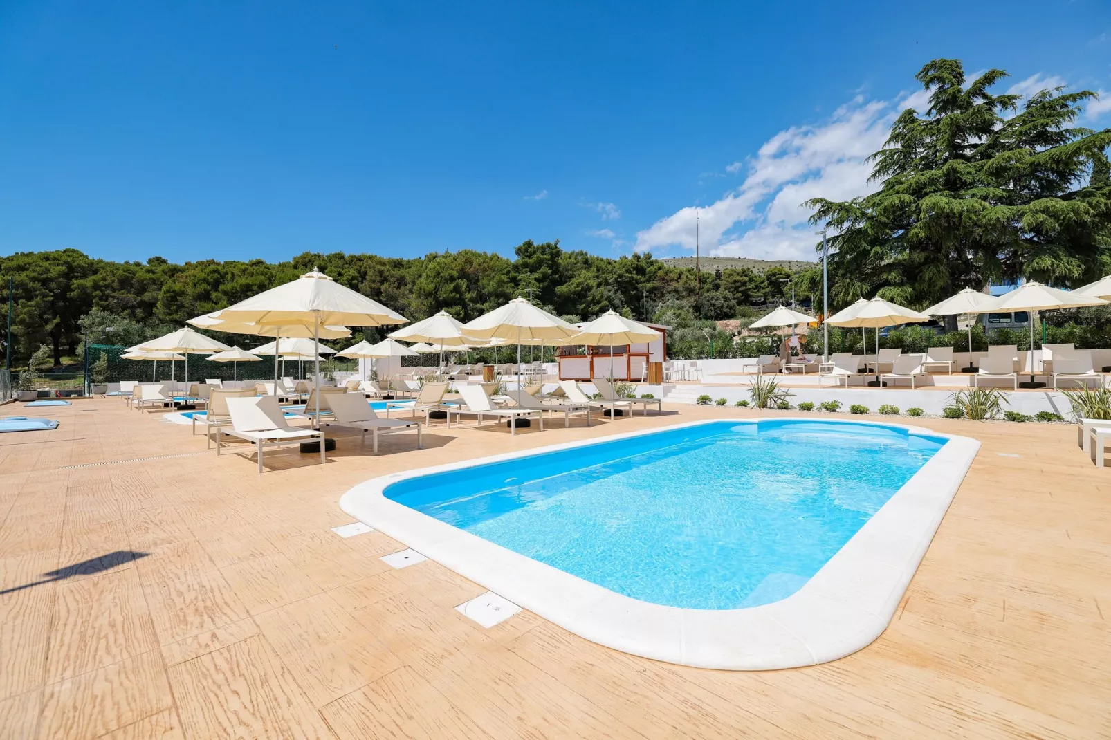 Apartments Medena Trogir - Seget Donji - B 4plus1 Superior Seaside-Zwembad