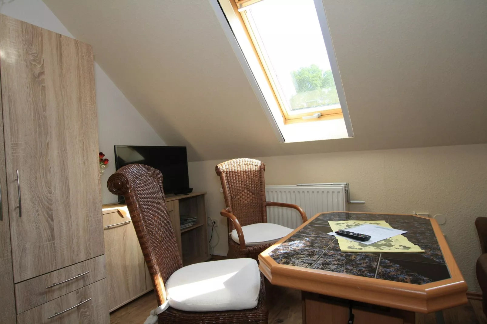 Studio im DG 23 qm-Eetkamer
