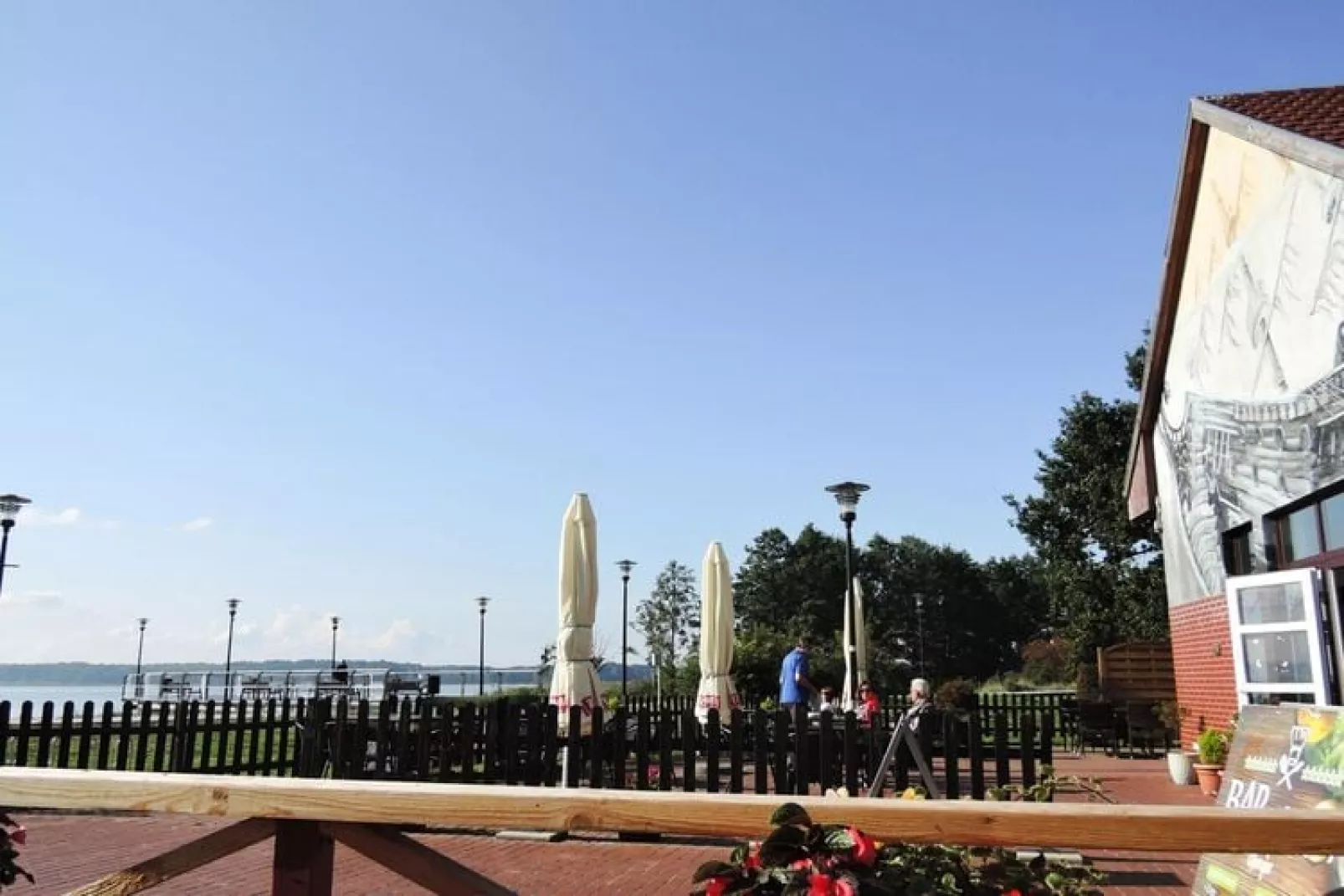 New holiday home in Nowe Warpno at the lake for 6 persons-Buitenkant zomer