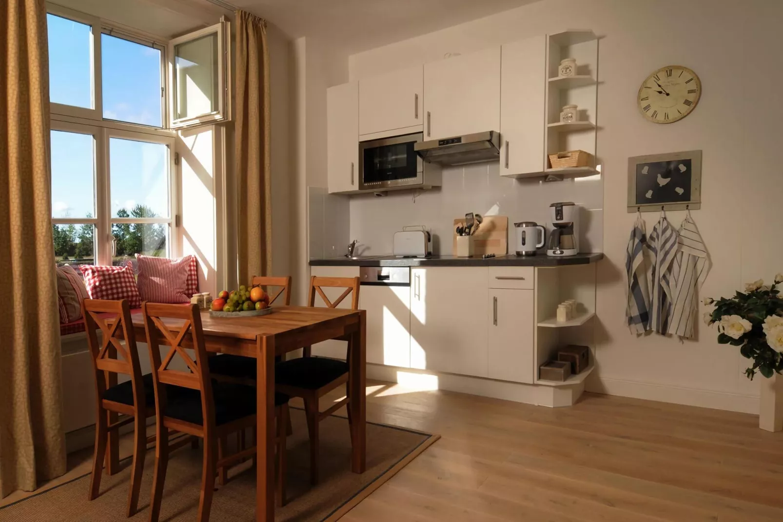 Gutshaus Zicker -Wohnung 3-Eetkamer