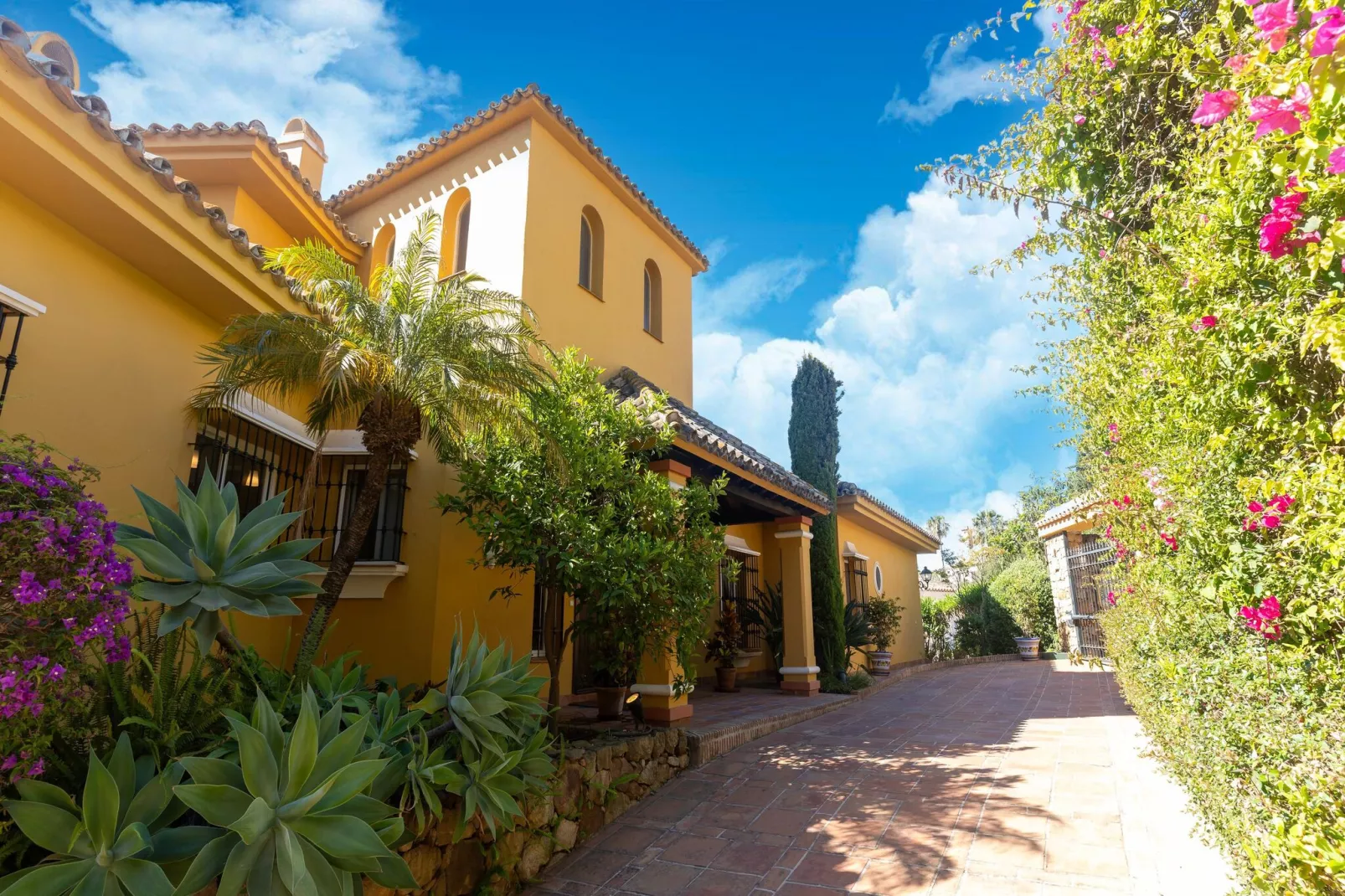 Casa Amarilla-Buitenkant zomer