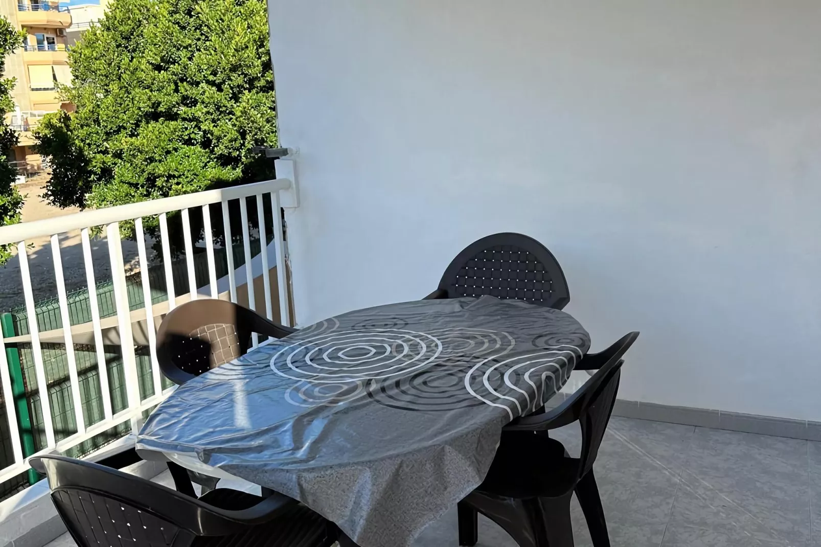Ático OESTE Playa Oliva-Terrasbalkon