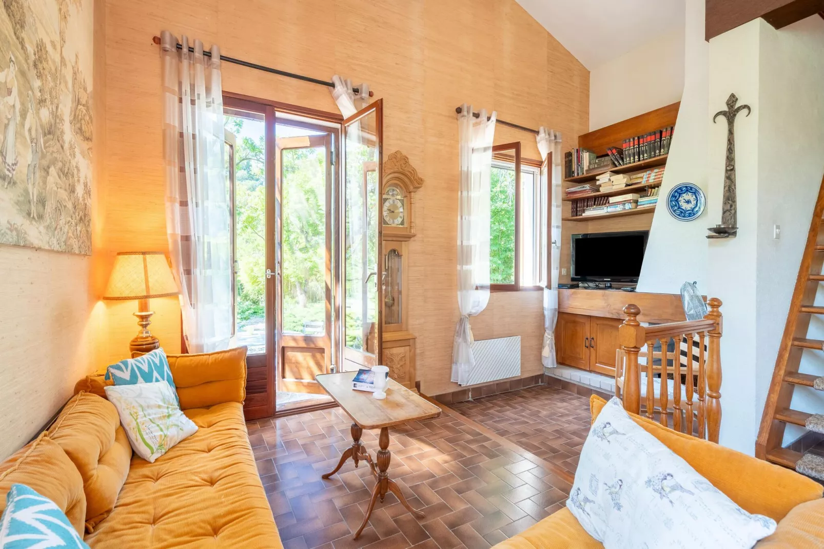 LA BOUSCADE MASTER & GUEST-Woonkamer