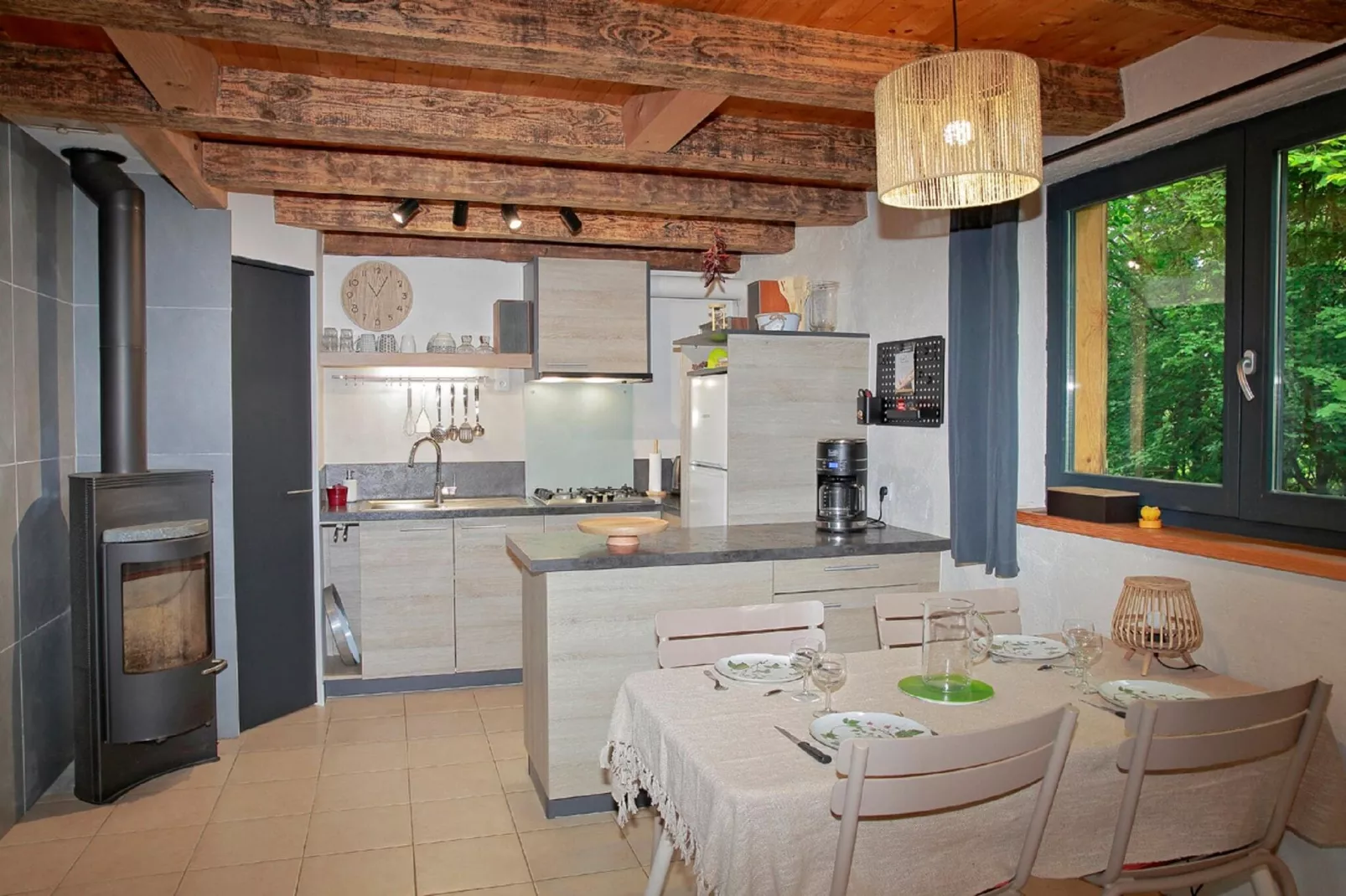 Gîte "Au bord de l'Eau "-Keuken