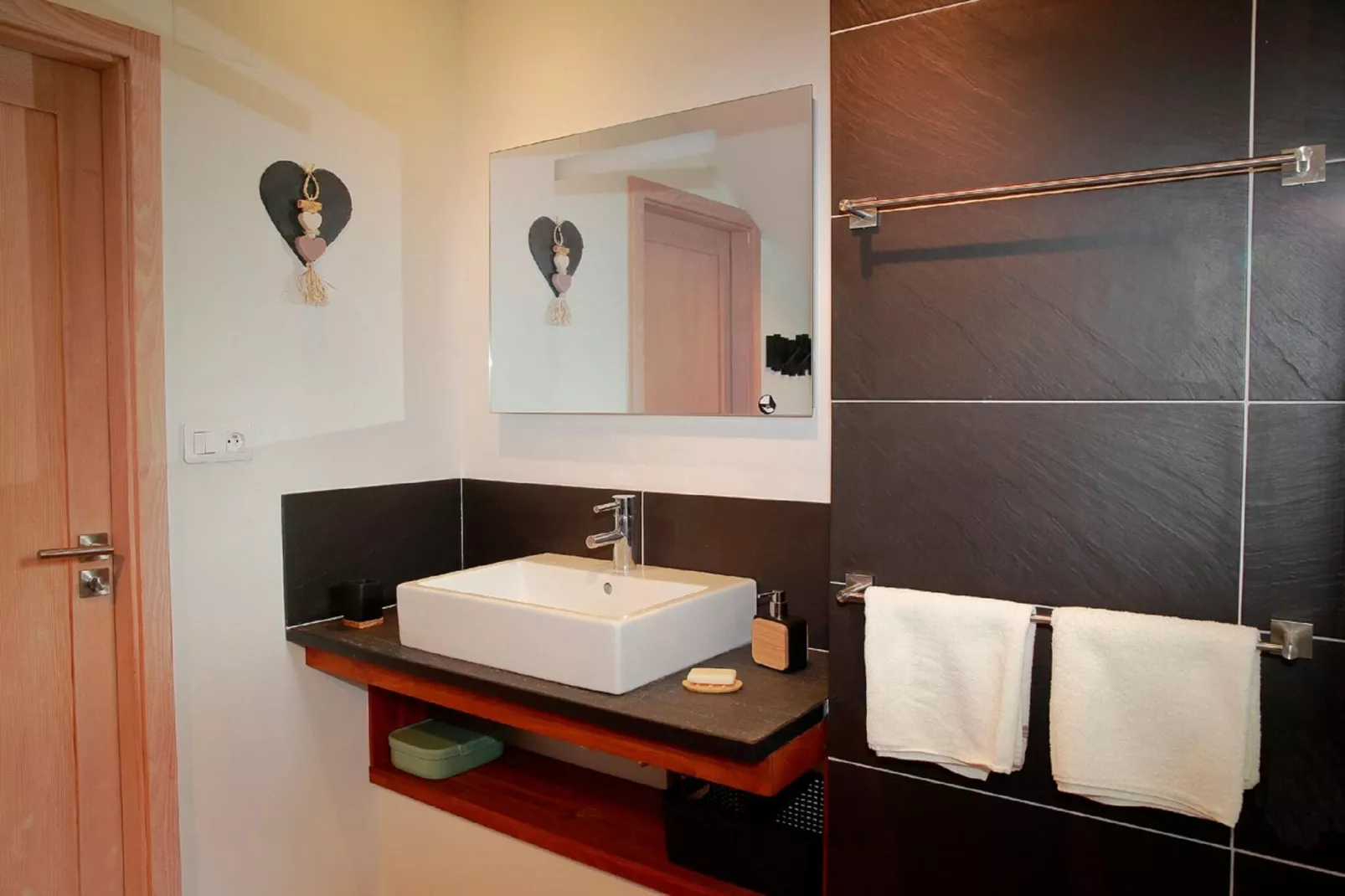 Gîte "Au bord de l'Eau "-Badkamer