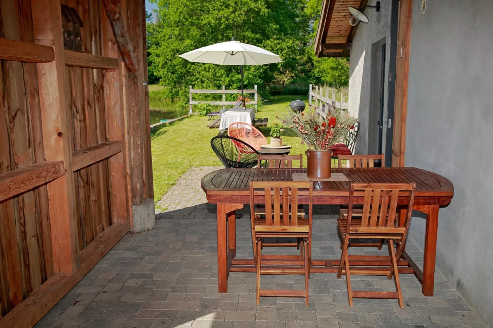 Gîte "Au bord de l'Eau "-Terrasbalkon