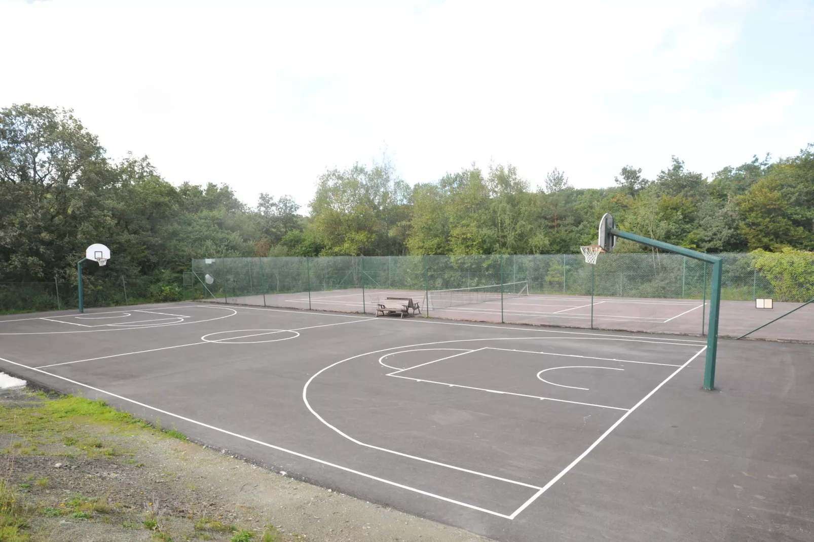 Le Bochetay 12-Parkfaciliteiten