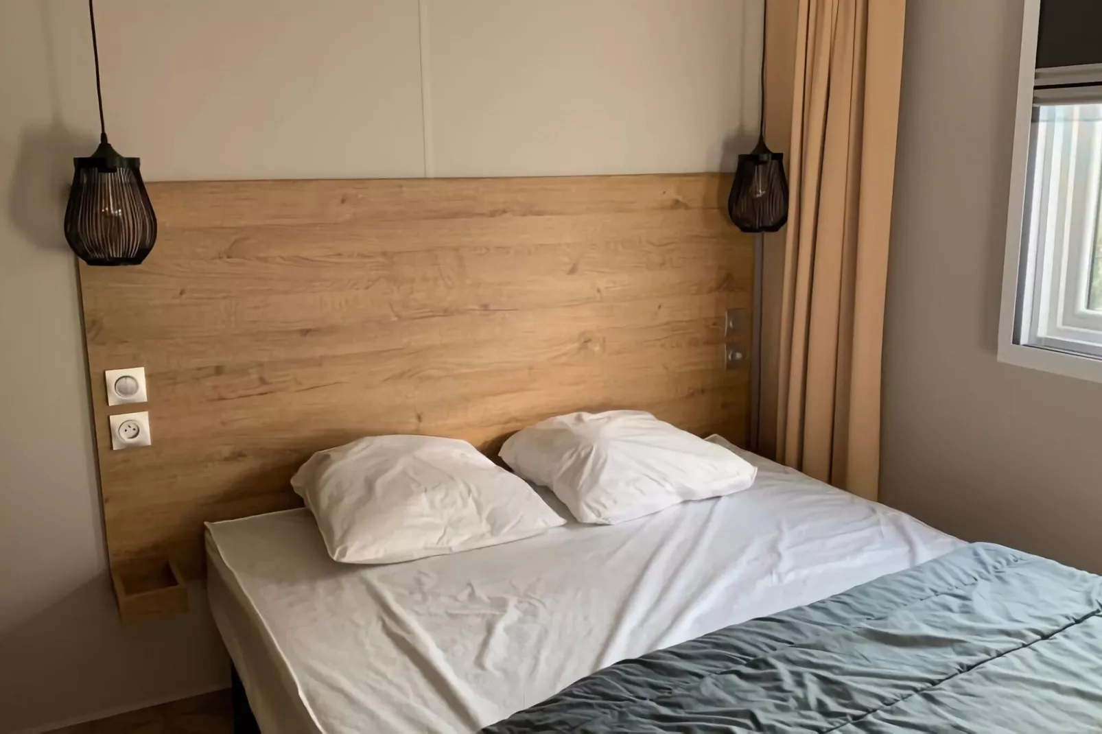 Caravanpark Mas des Lavandes Sérignan-Mobilhome Prestige TVclim 3ch 6p