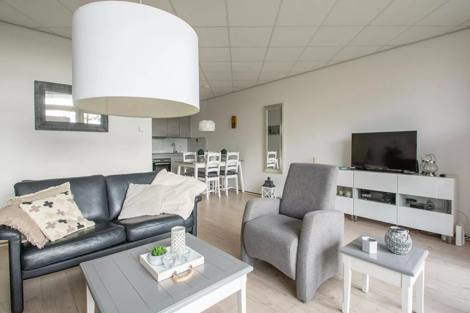 Strandslag 107-Woonkamer