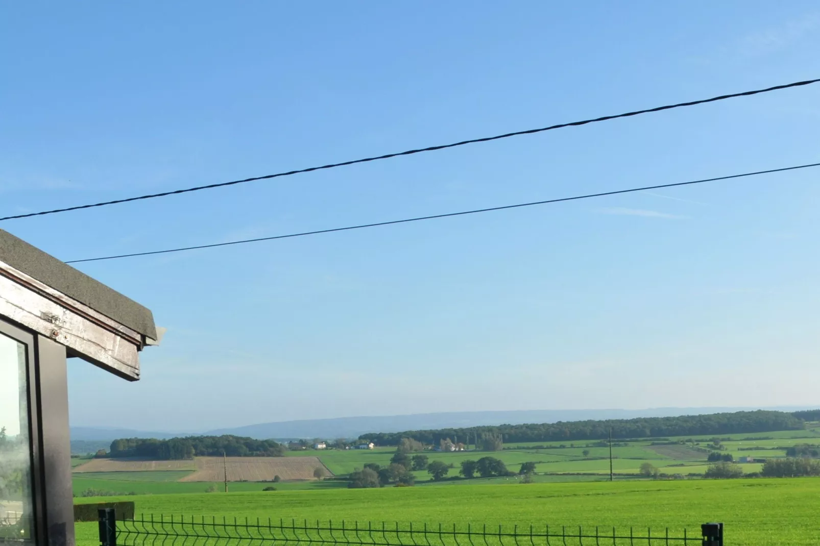 Arbre Dressé-Uitzicht zomer