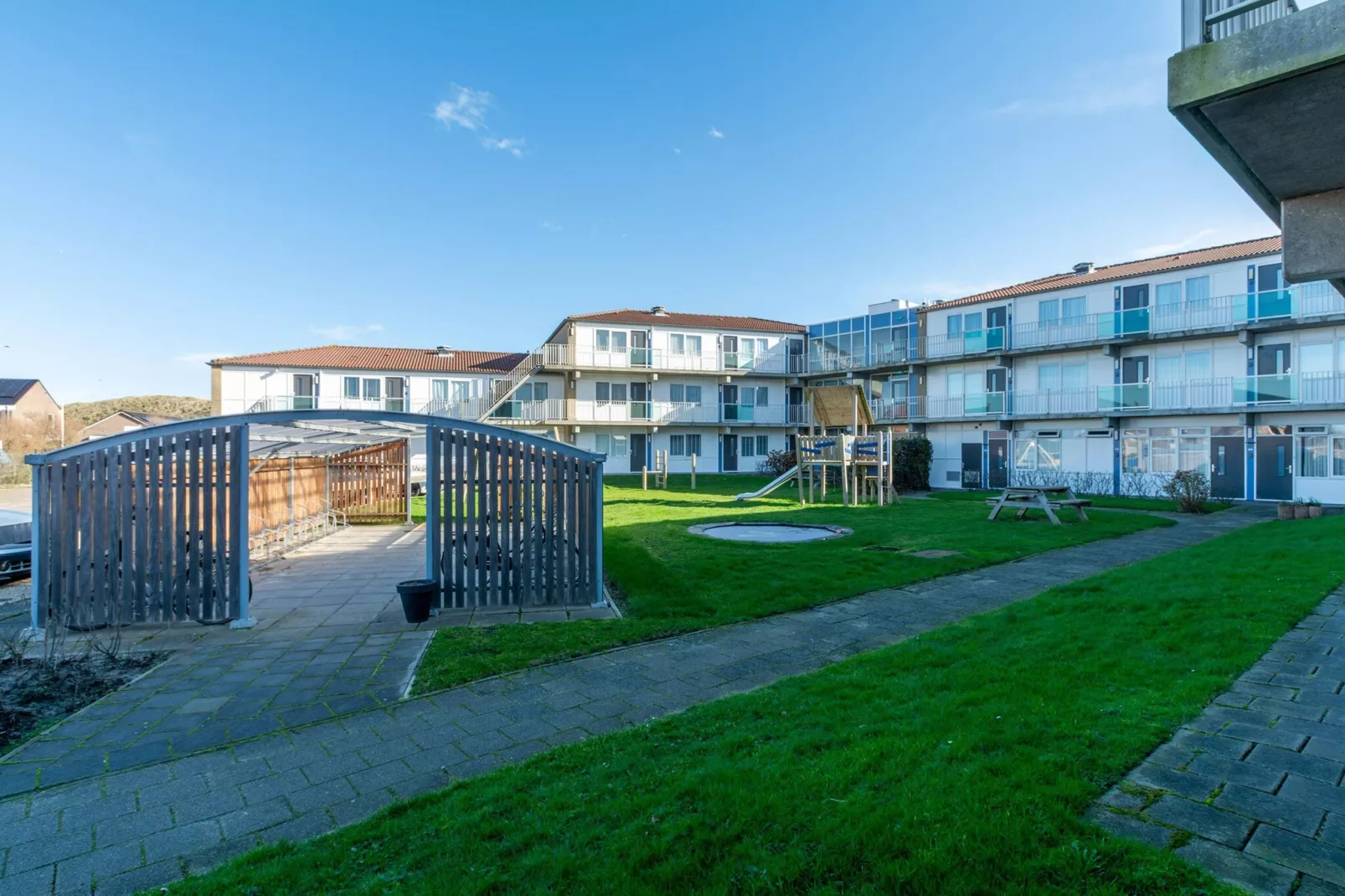 Beach Appartement 05-Buitenkant zomer