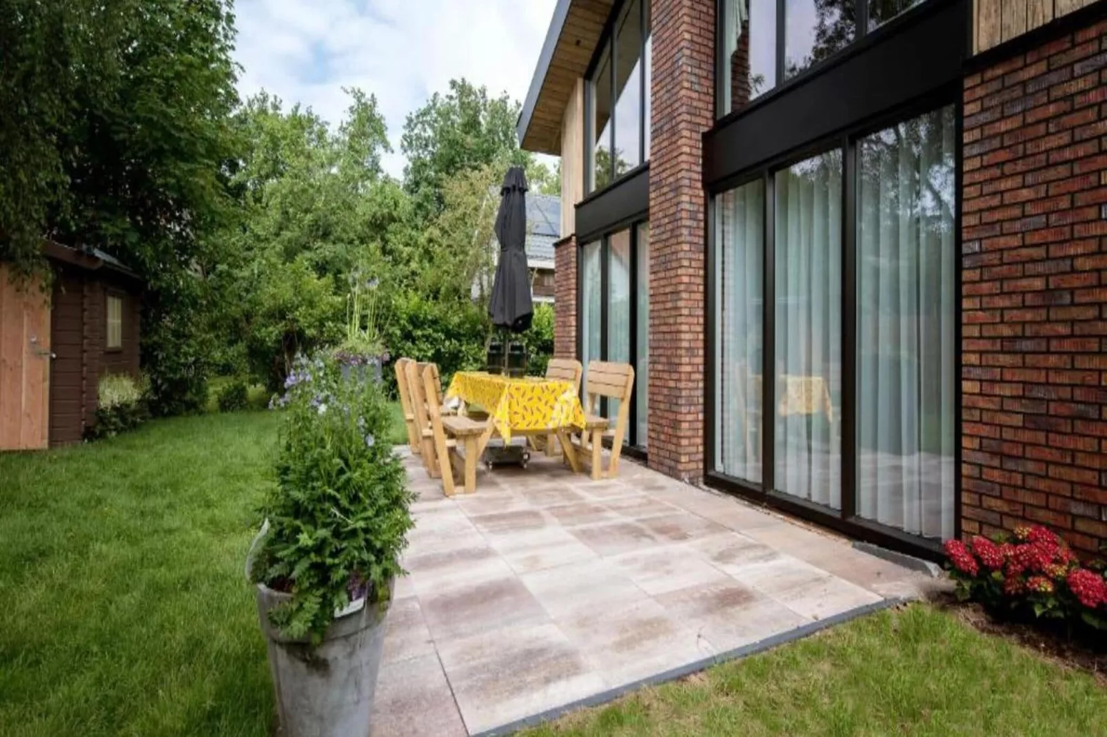 Luxe Villa Keizerskroon - Keizerkroon 63-Buitenkant zomer