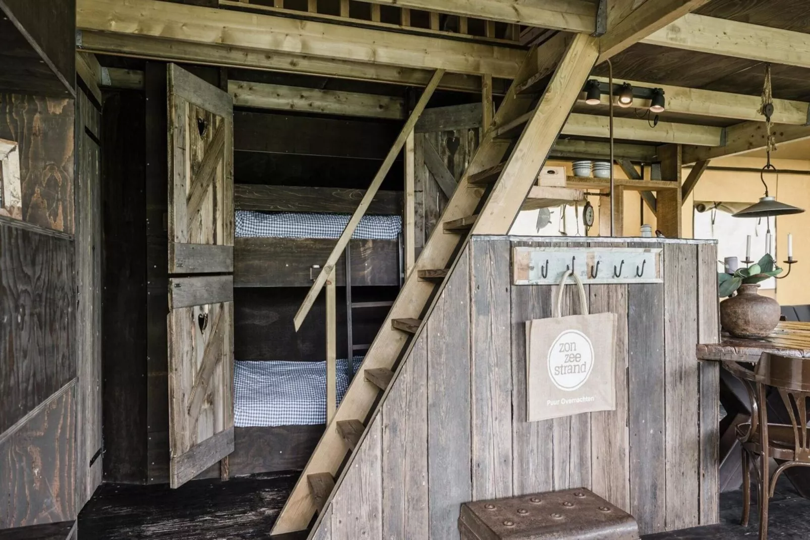 Wood Lodge - Duynpark-Hal-ontvangst