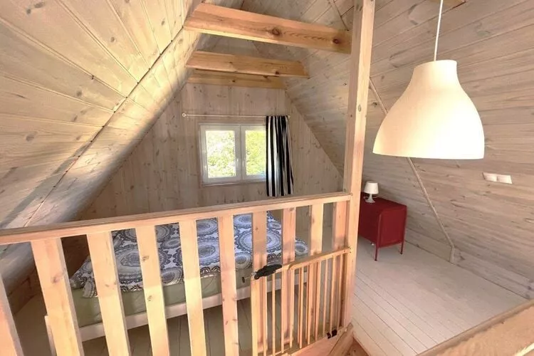 Sunny bungalow by the sea-Slaapkamer