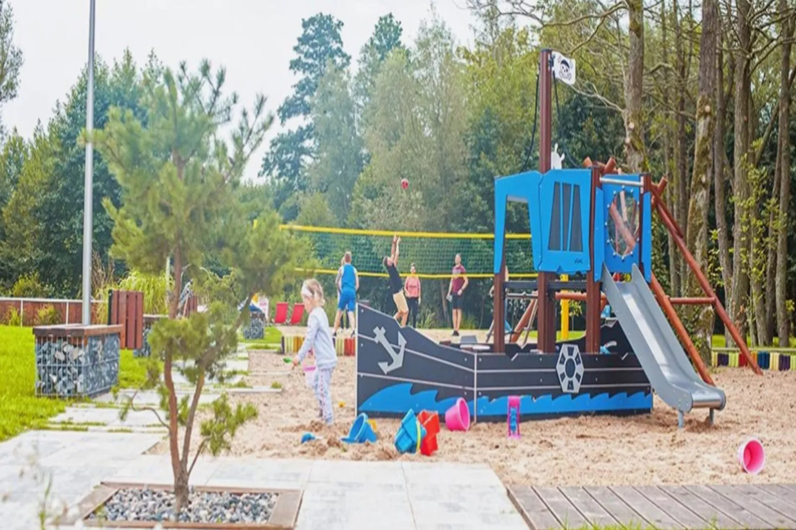 Domek Komfortowy 70 m2 Niechorze-Tuinen zomer