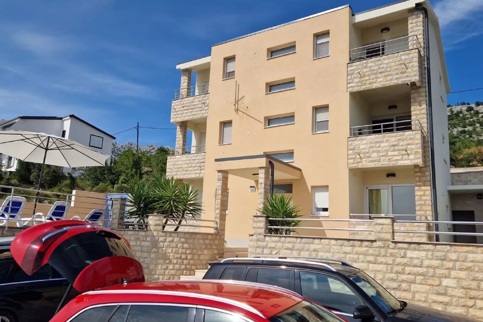 Luna Maris Apartment 2-Buitenkant zomer