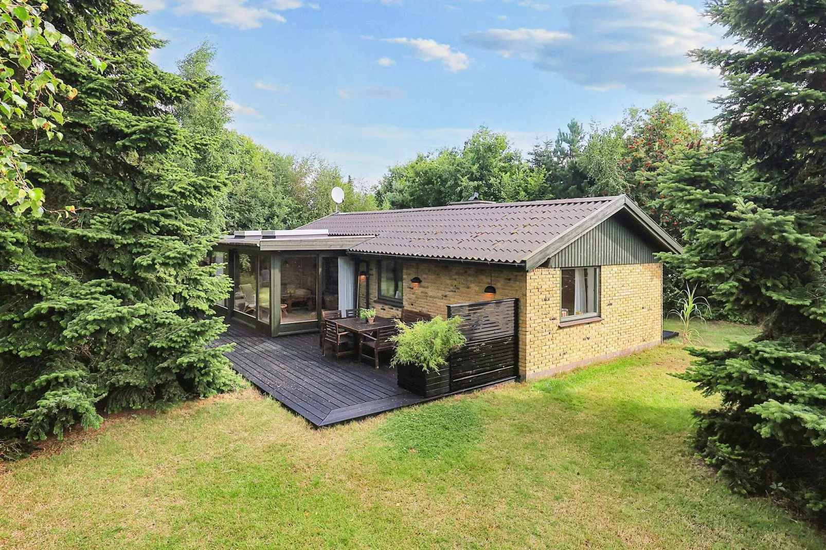 Lichte Cottage met Tuin Terras-By Traum-Uitzicht