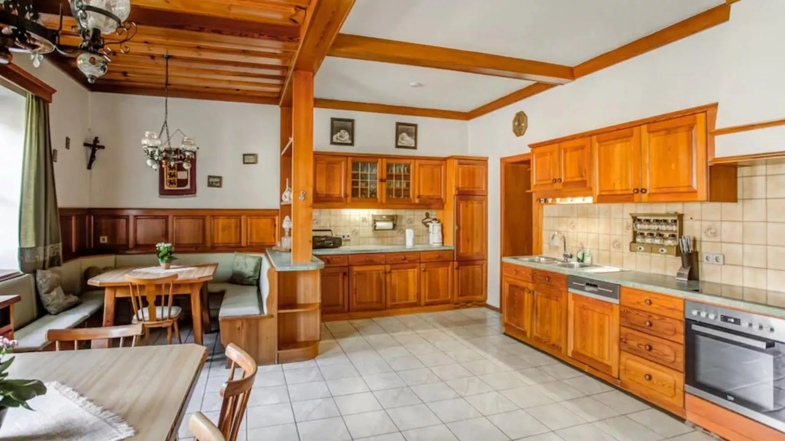 Obervellach-Eetkamer