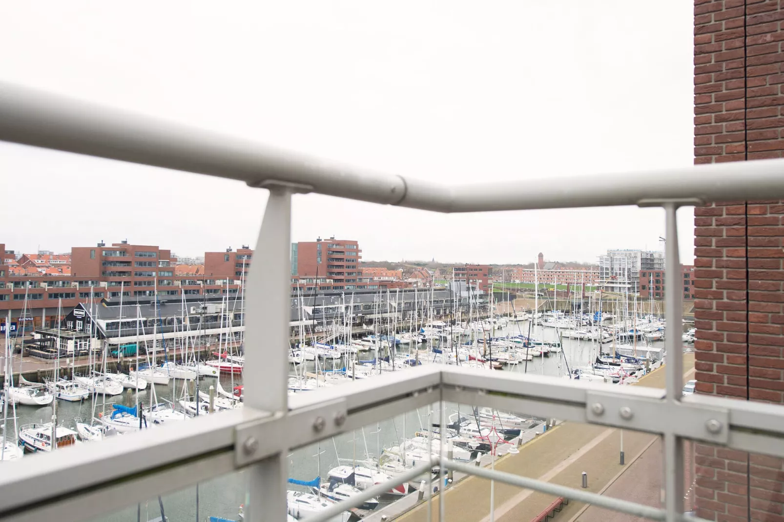 Scheveningen Harbour 42A-Uitzicht zomer