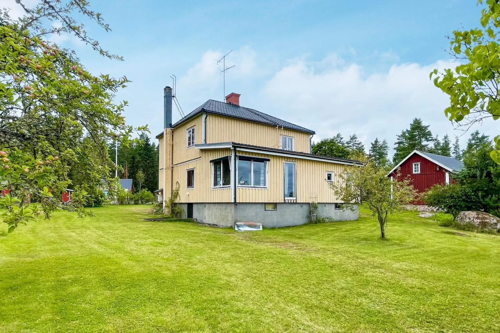 Vakantiehuis voor 8 gasten in Hultsfred-Buitenlucht